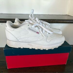 Reebok White Athletic Shoes